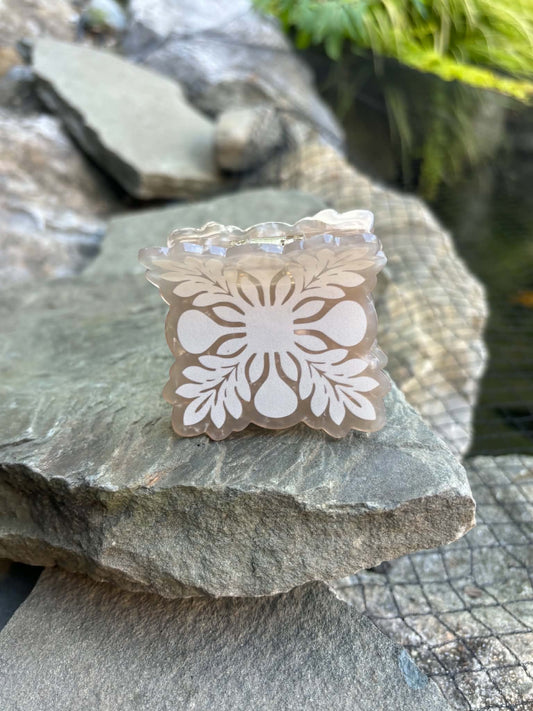 Mini quilt claw clip, Cream