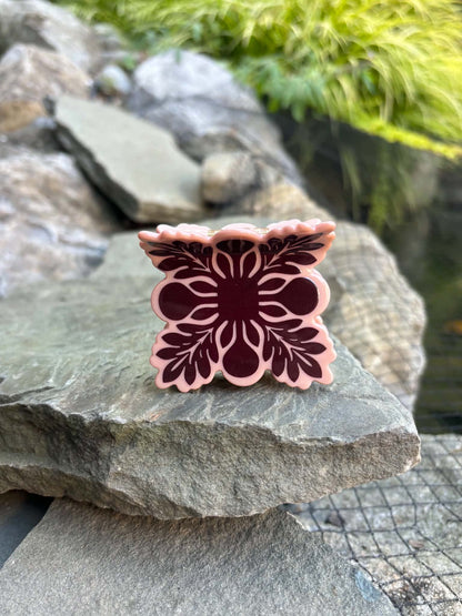 Mini quilt claw clip, coffee